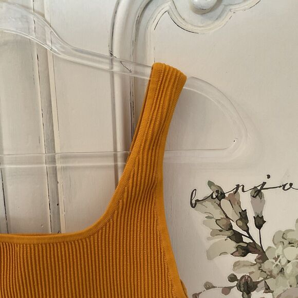 Aritzia Babaton Womens Sculpt Knit Square Neck Cropped Tank Top Ribbed Orange, S - Picture 6 of 13